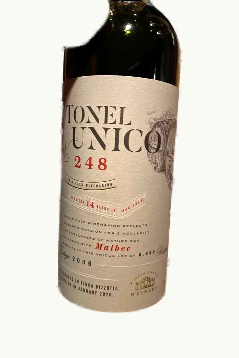Weinert Weinert Tonnel Único No. 111 Malbec Luján de Cuyo Mendoza Argentina, 2006