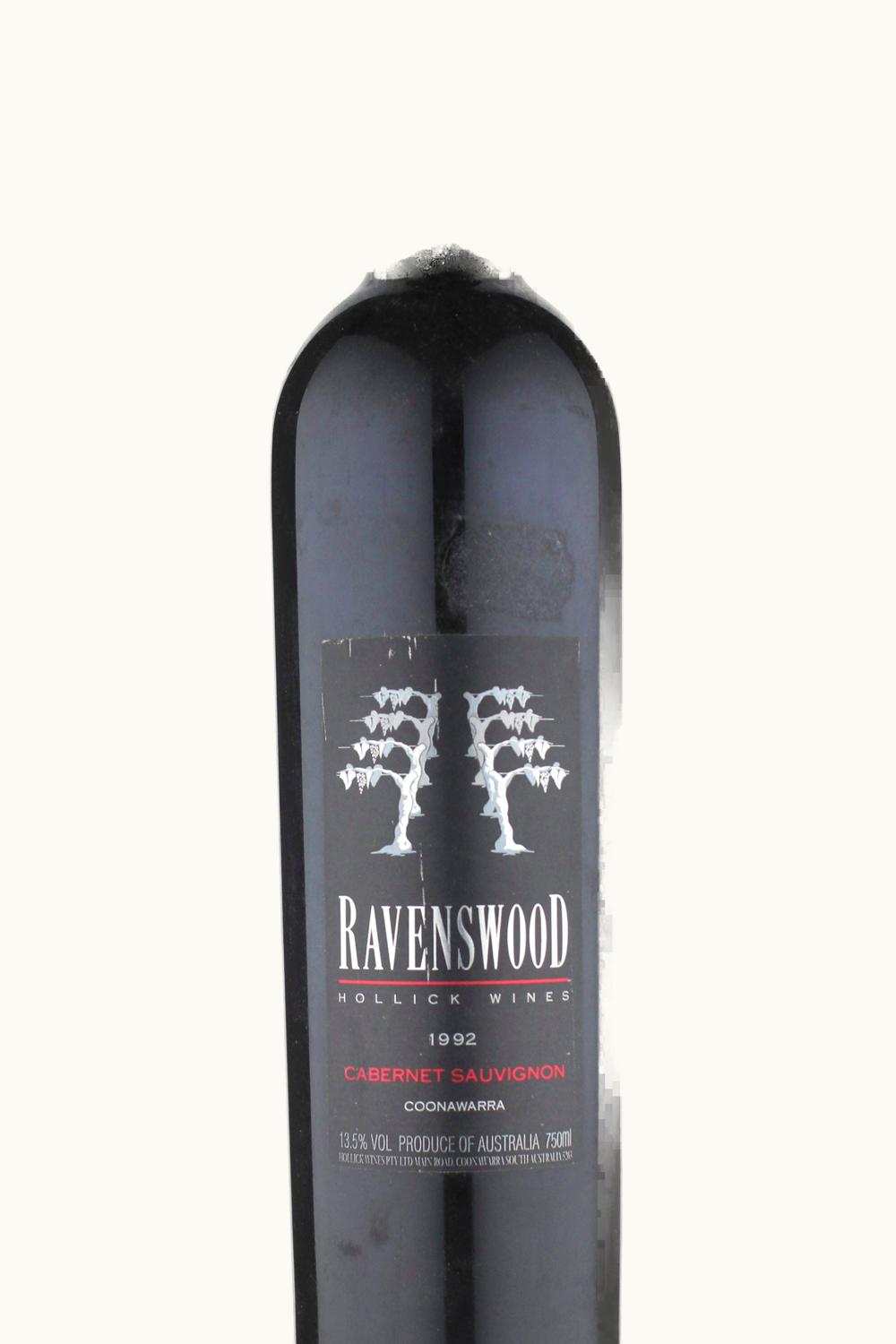 Hollick Ravenwood, 1992