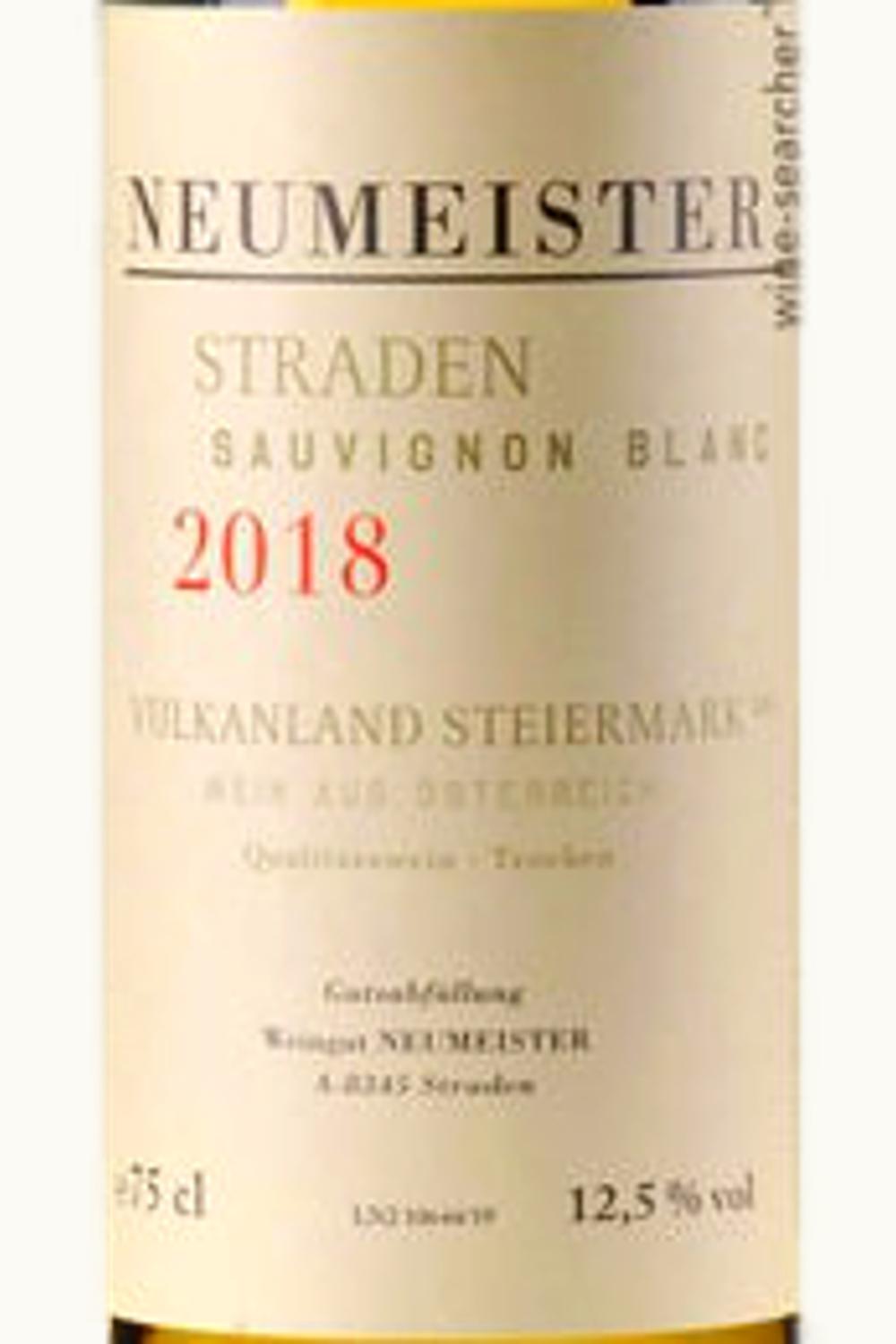 Neumeister Neumeister Alte Reben Stradener Sauvignon Blanc Vulkanland, 2012