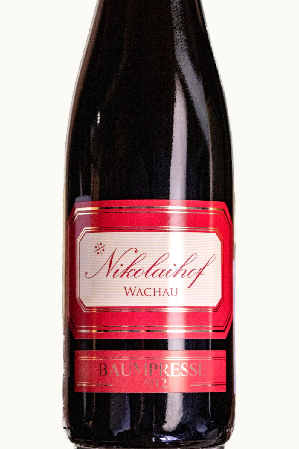 Fam. Saahs Nikolaihof Fam. Saahs Nikolaihof Baumpresse Wachau, 2012