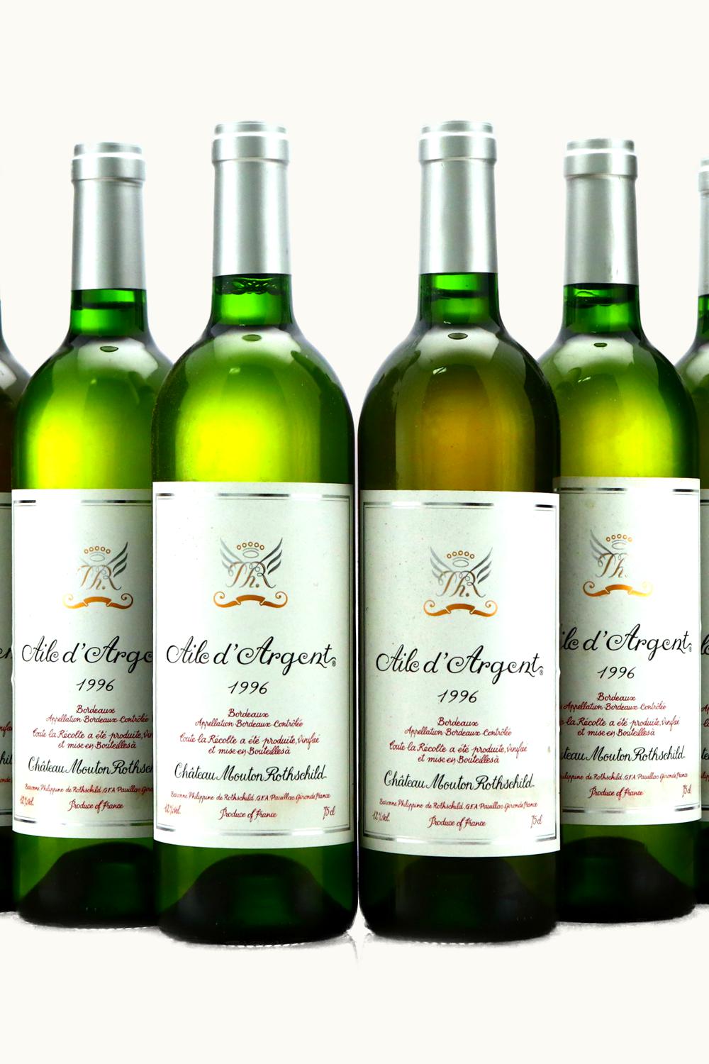 Château Mouton Rothschild Château Mouton Rothschild Bordeaux, France, 1996