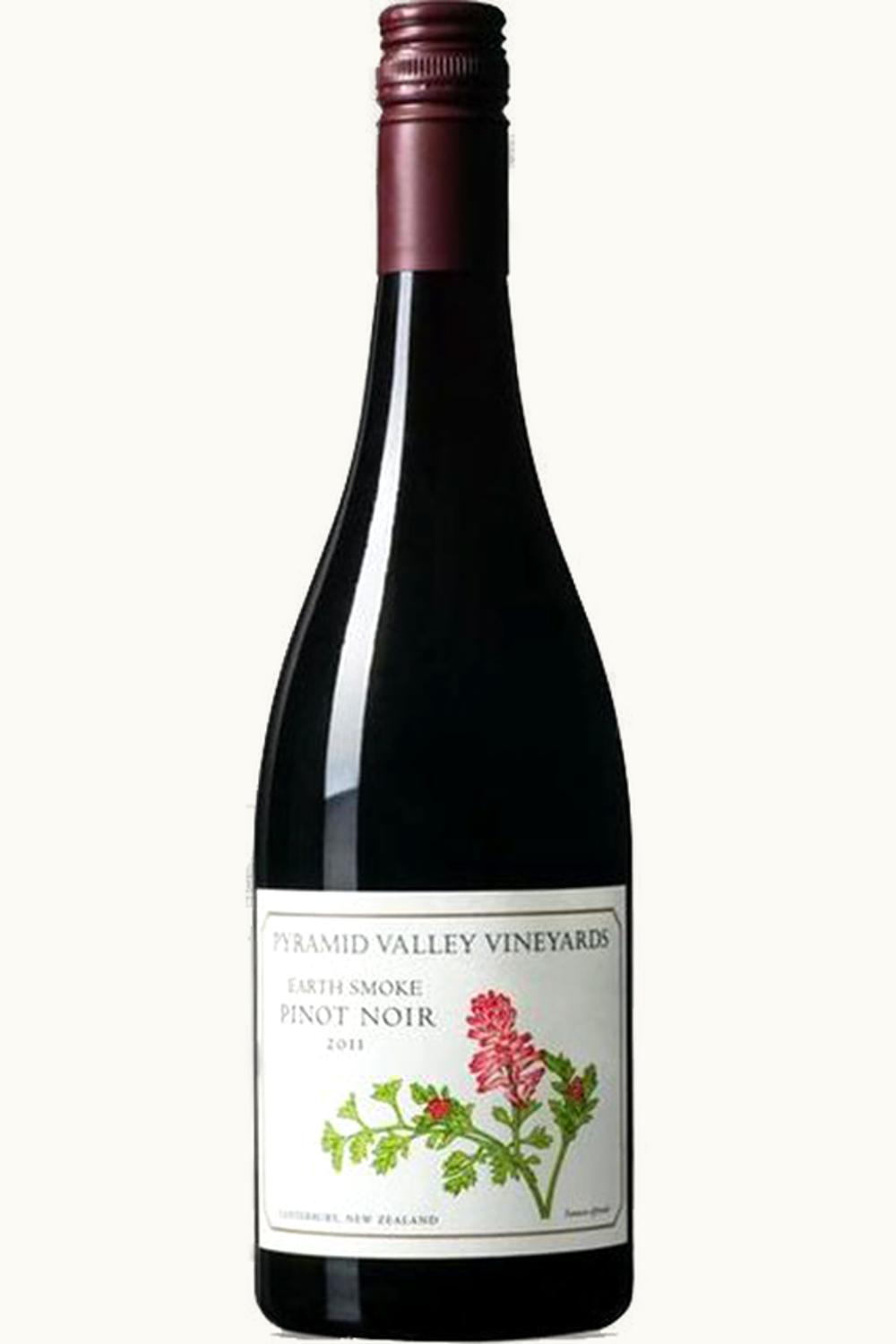 Pyramids Valley Earth Smoke Pinot Noir, 2012