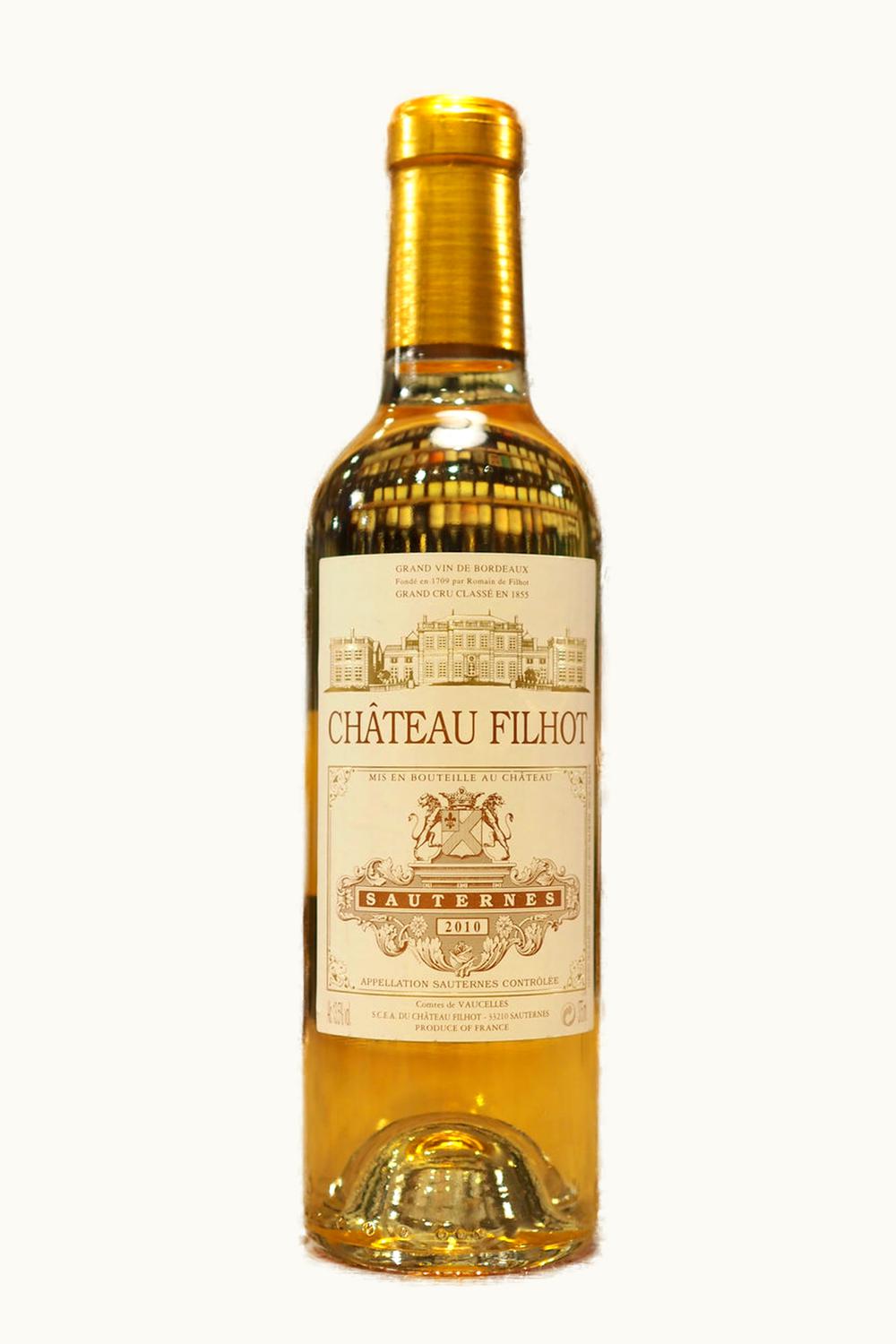 Château Filhot Château Filhot Sauternes Bordeaux France, 2010