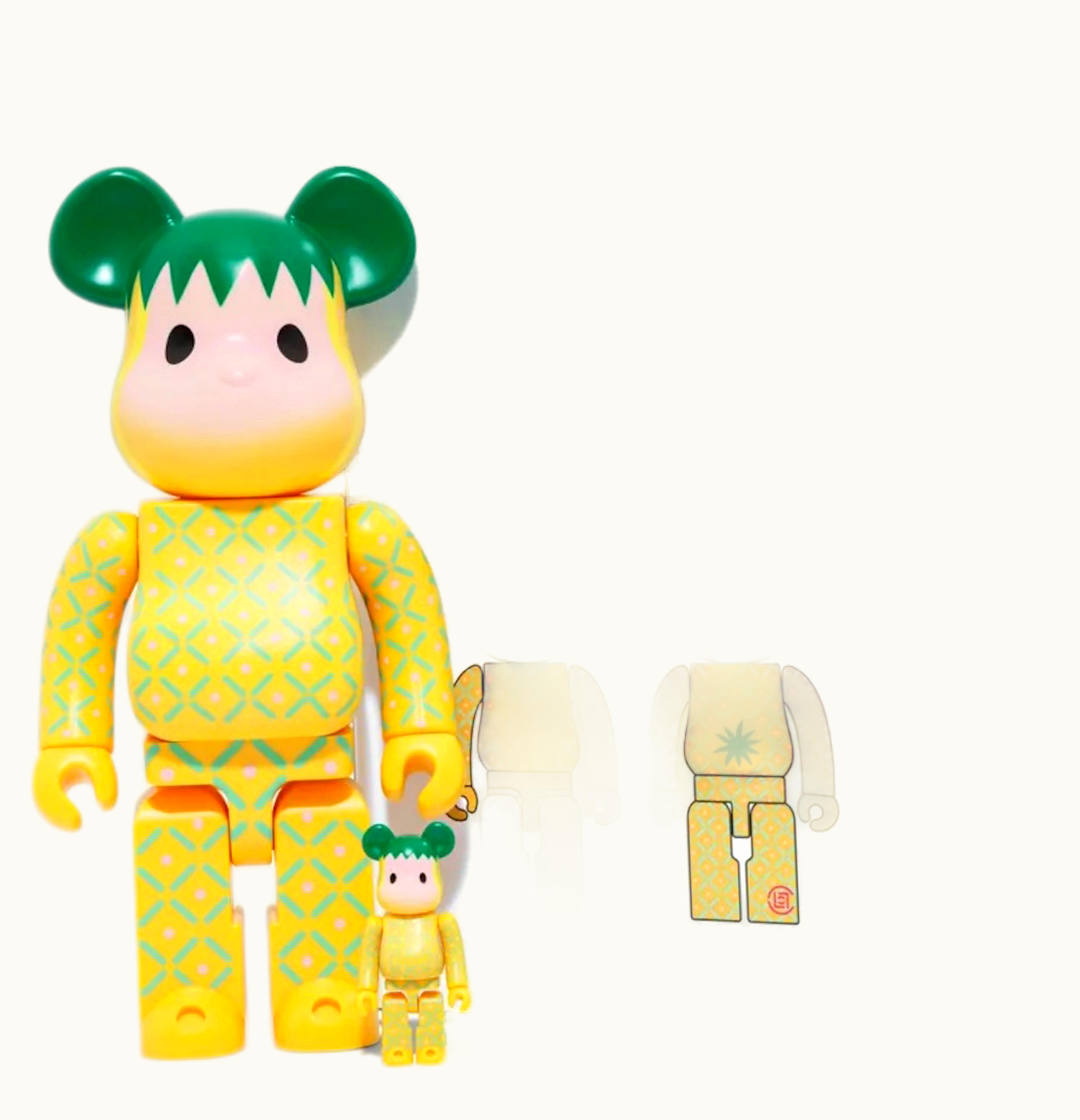 Bearbrick Bearbrick x CLOT Summer Fruits Pink Pineapple 100 400 Set