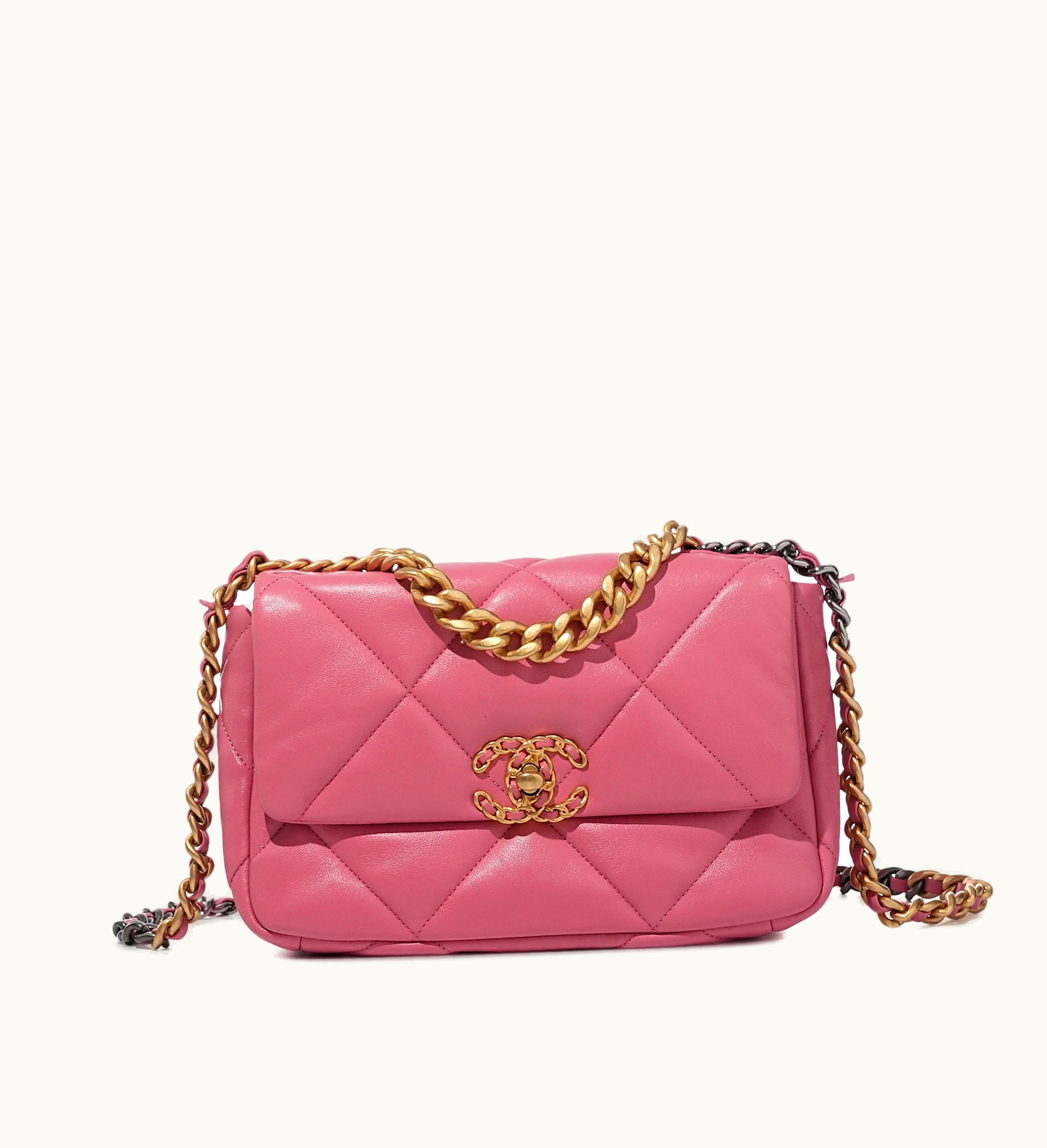 Chanel Chanel 19 Flap in Regular Size with Quilted Lambskin, Featured in Pink Hue, and Equipped with Gold and Ruthenium Hardware