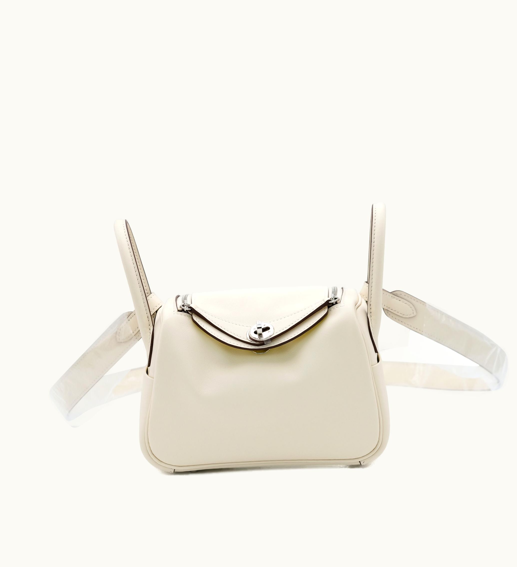 Hermès Hermès 2023 Hermès Mini Lindy 20 in Nata and Lime Swift leather with Palladium Hardware