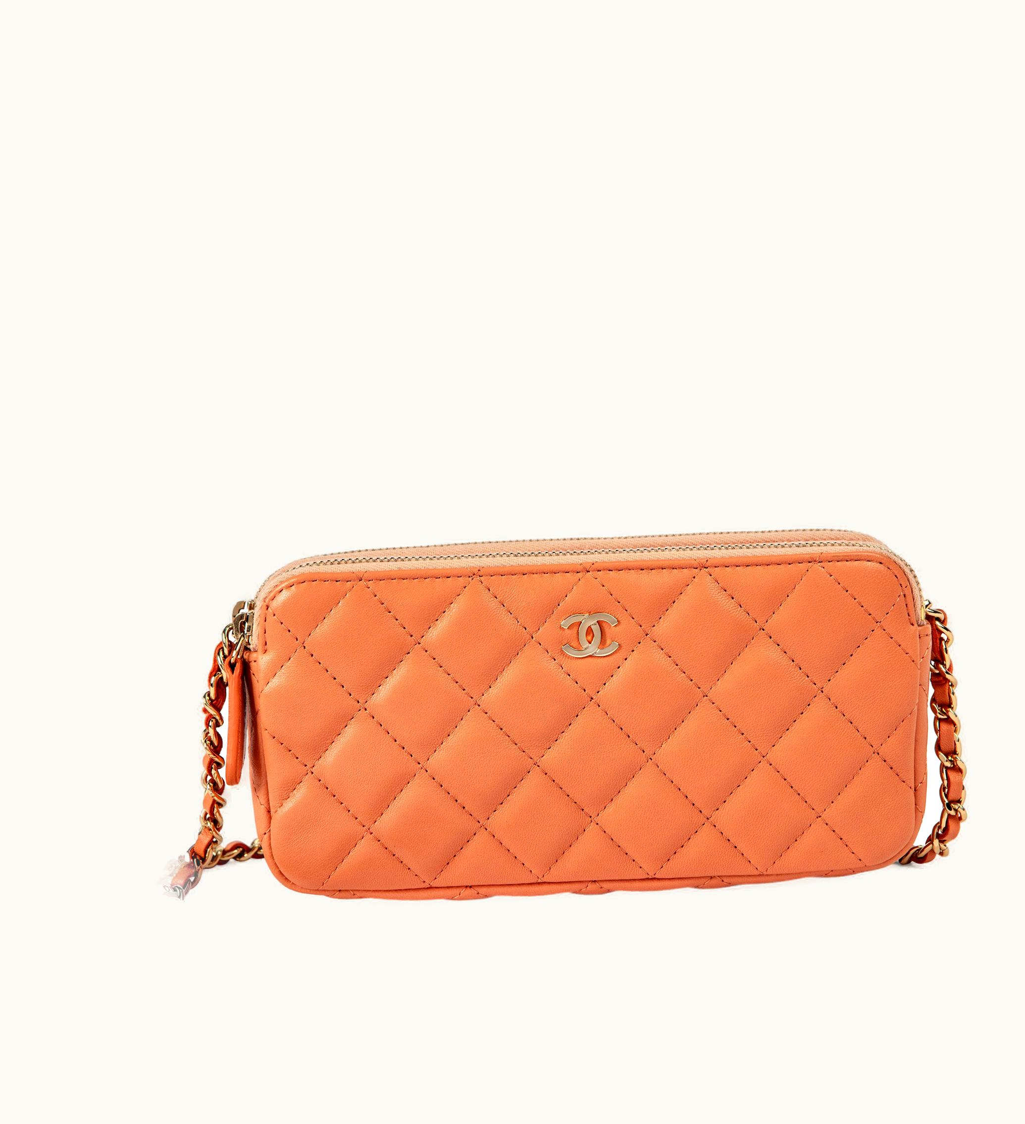 Chanel Chanel Double Zip Clutch in Blush Quilted Lambskin, adorned with Gold Hardware - 2018 Edition