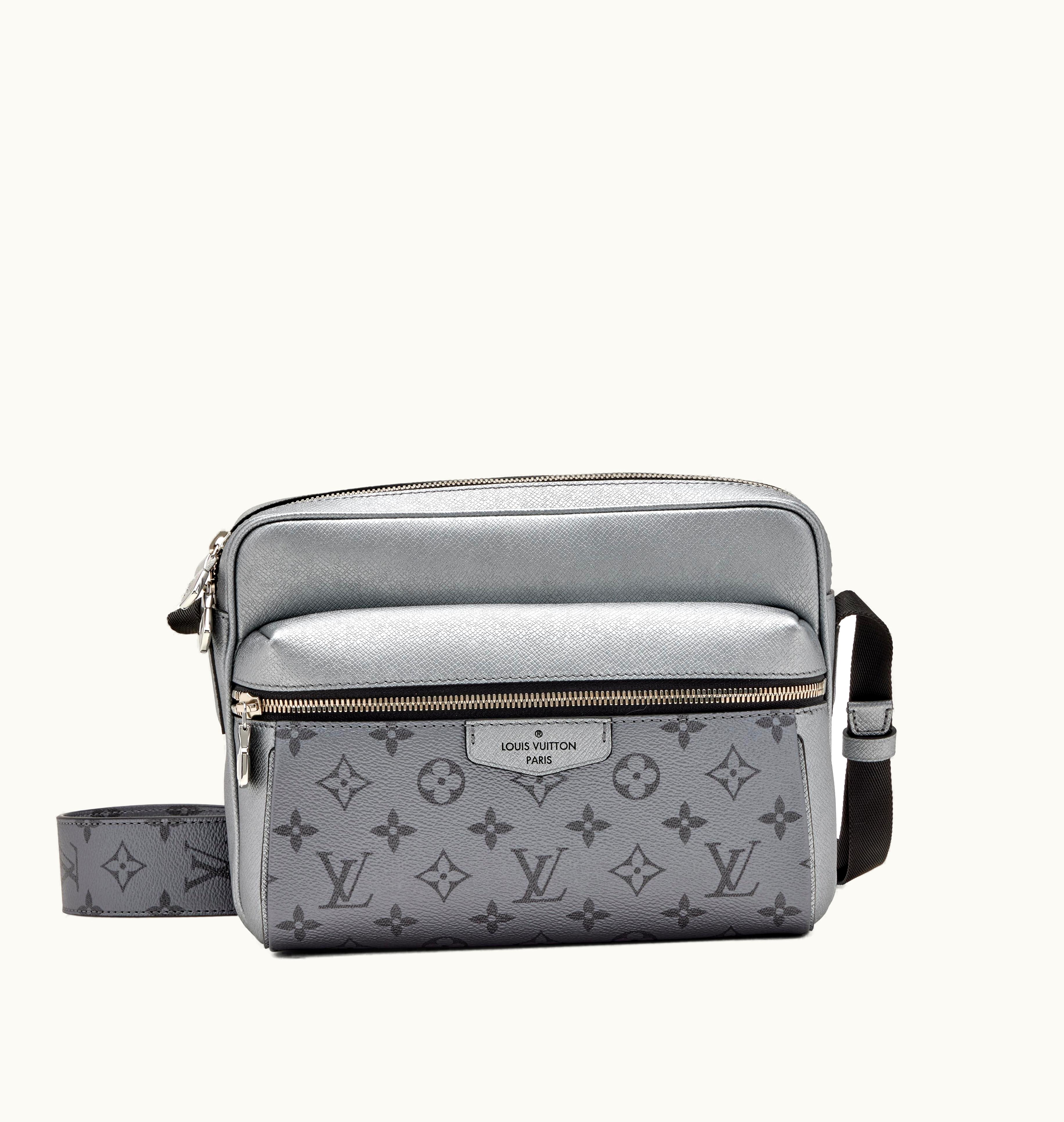 Louis Vuitton Louis Vuitton 2022 Louis Vuitton Taigarama Outdoor Messenger - Silver Hardware