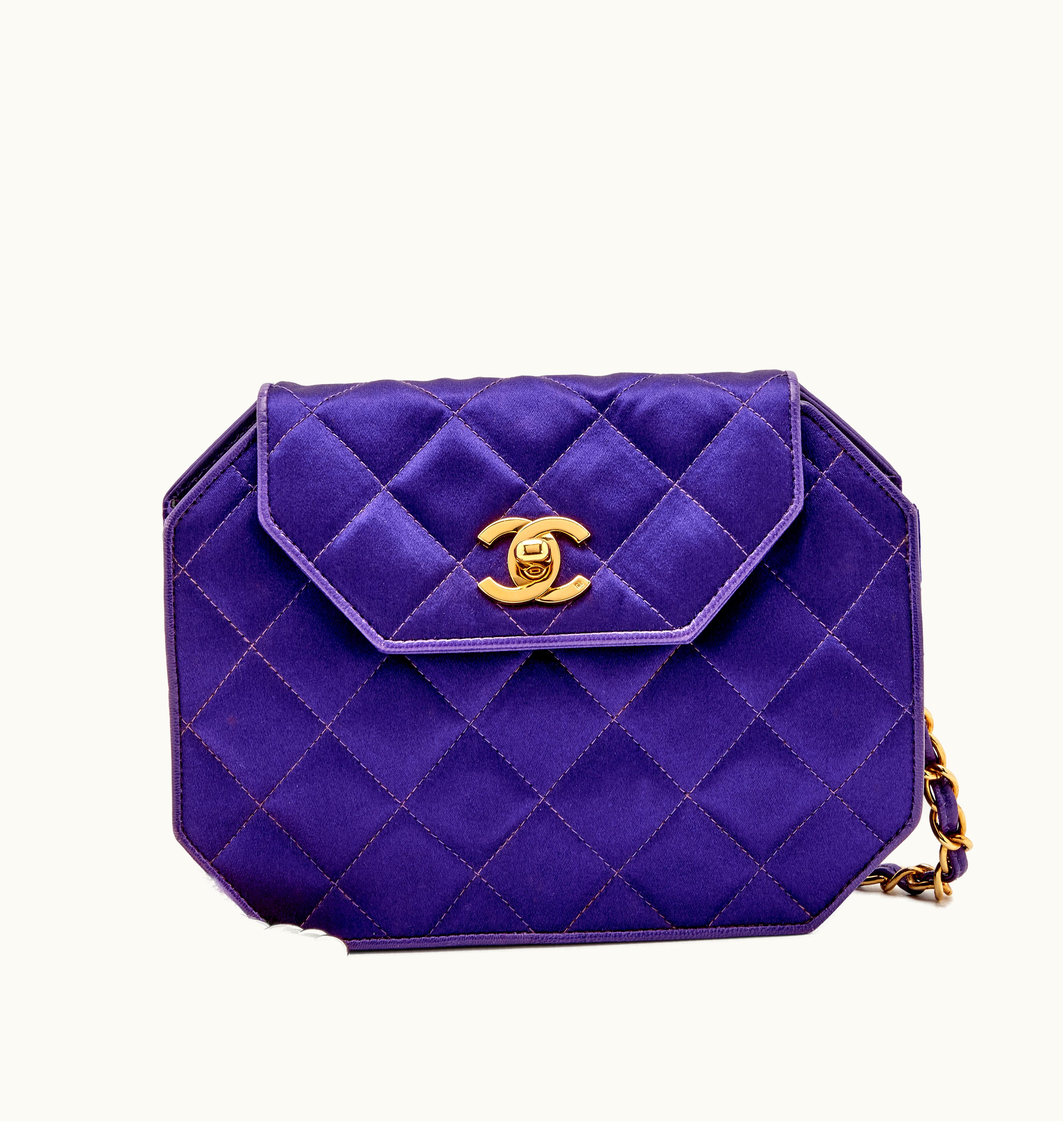 Chanel Chanel Lavender Padded Silk Octagonal Clasp Purse with Gold Accents, 1989-1991