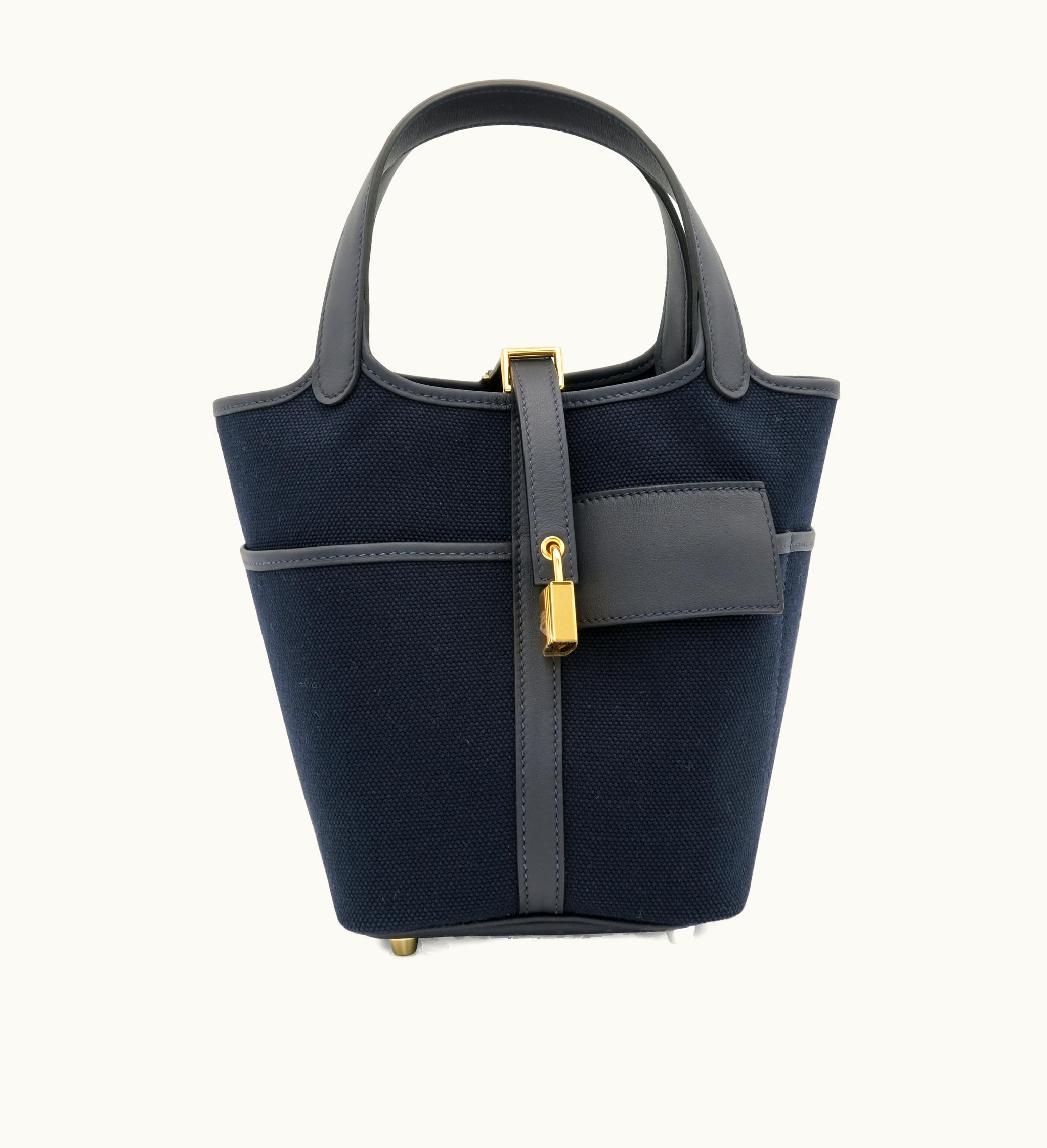 Hermès Caban Swift and Bleu Marine Toile Goeland Cargo Picotin Lock 18 Gold Hardware, 2023