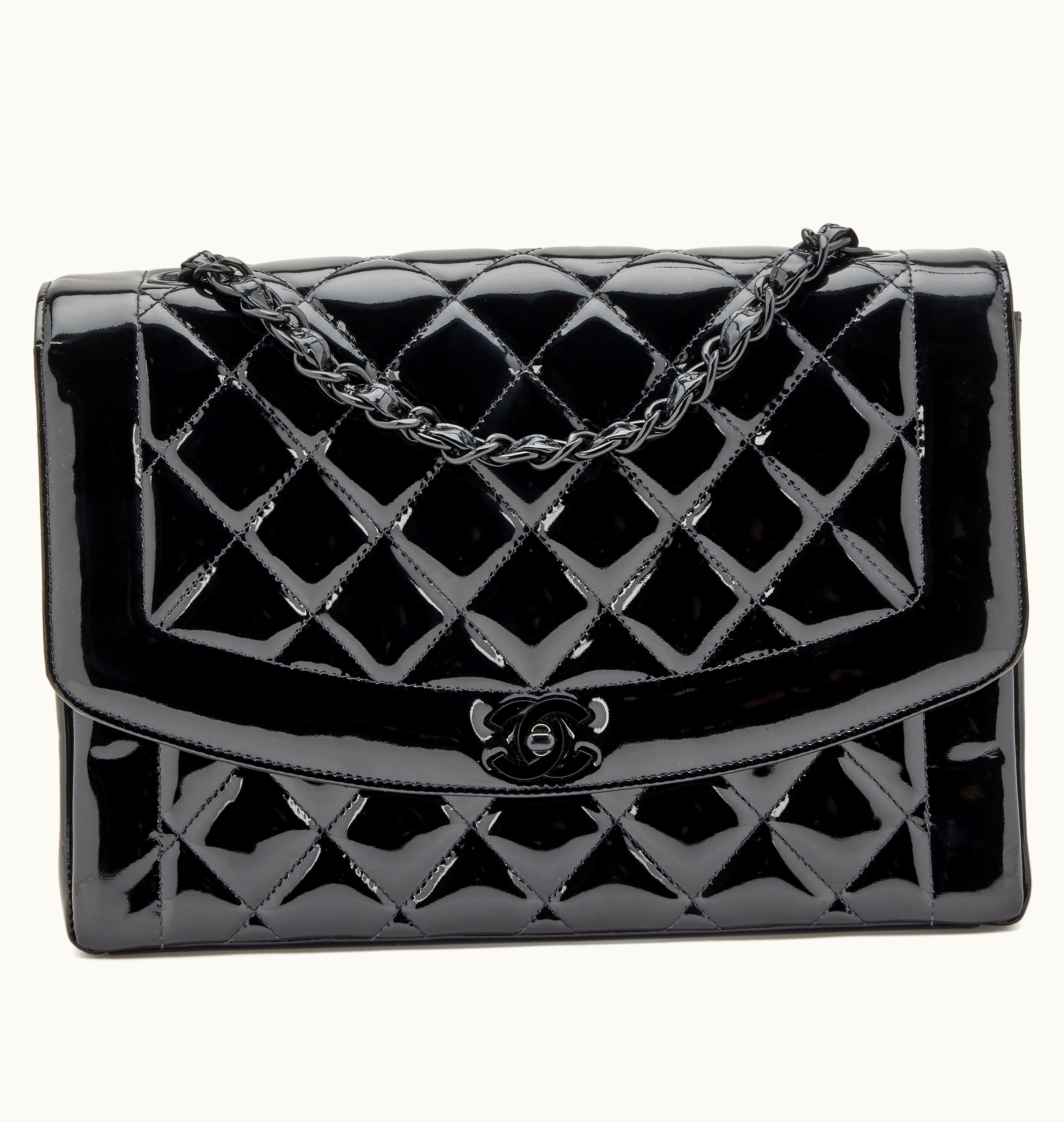 Chanel Chanel 1996-1997 Black Hardware Large Diana Flap Bag – Chanel So Black Quilted Patent Bag
