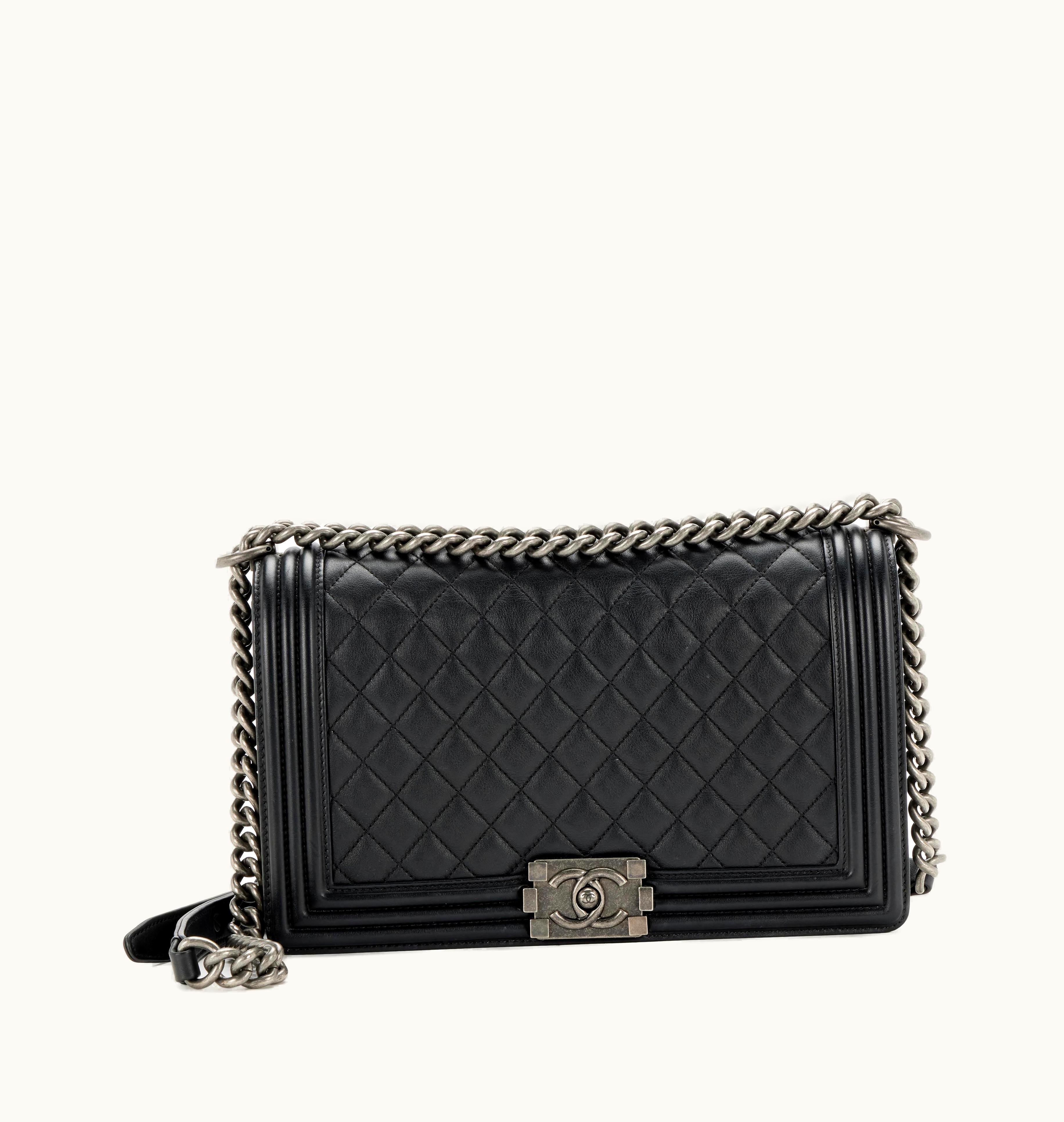 Chanel Chanel New Medium Boy Bag, 2017-2018 - Black Quilted Calfskin with Ruthenium Hardware