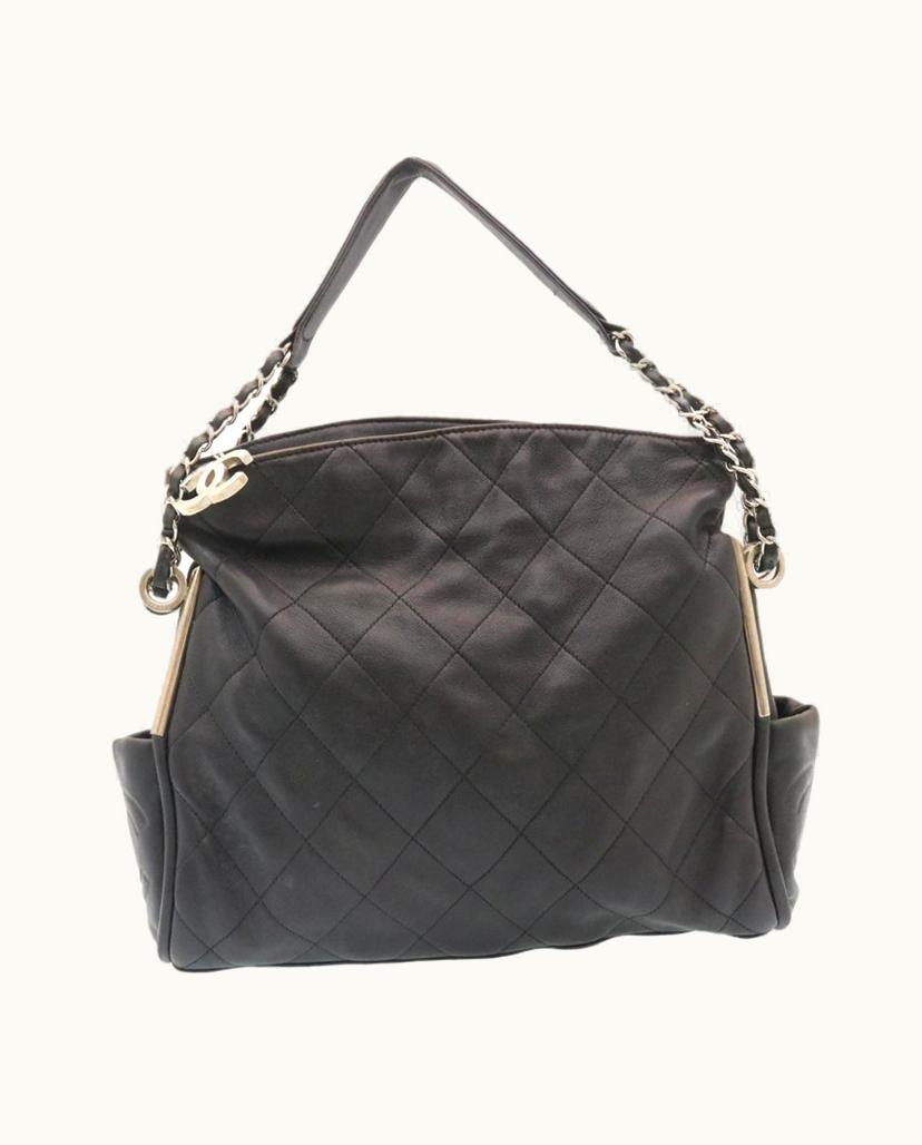 Chanel Chanel Matelassé Shoulder Bag in Black Leather