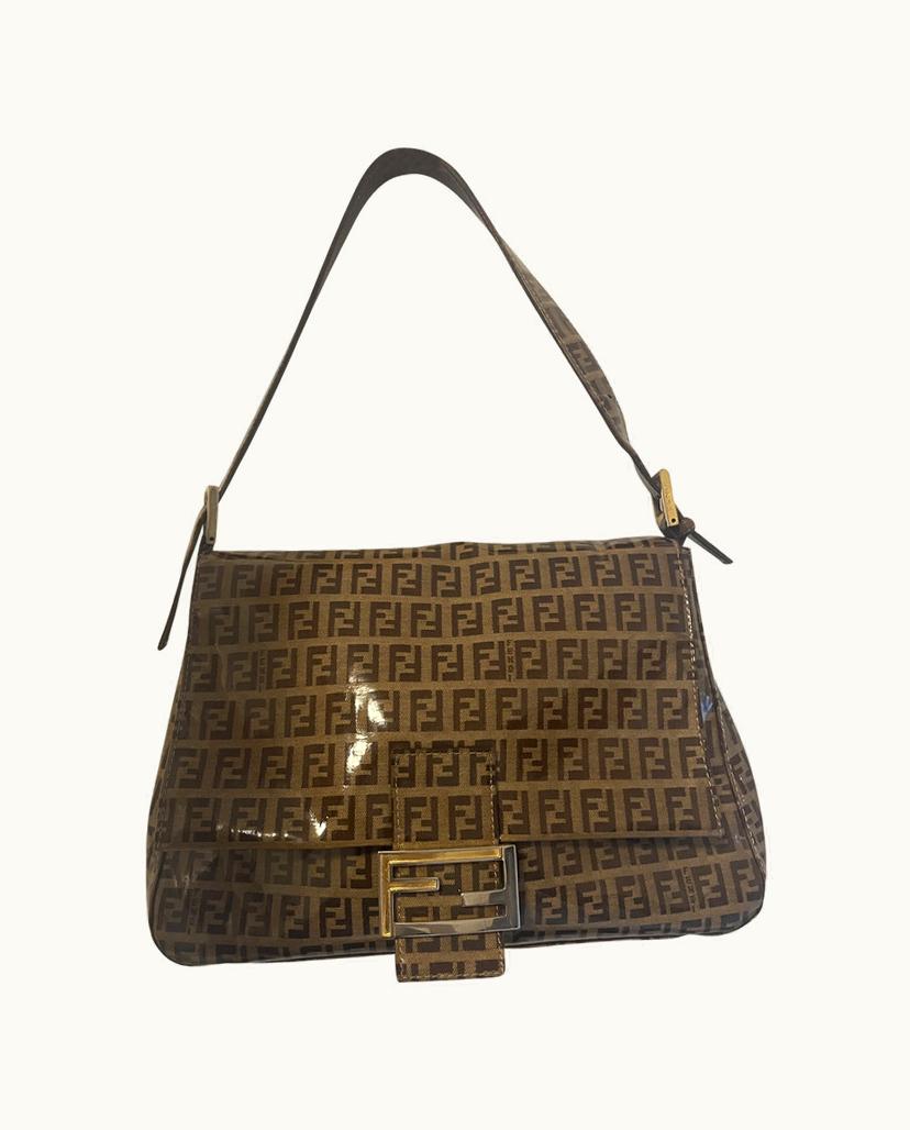 Fendi Fendi Women's Baguette Bag Patent Leather In Beige