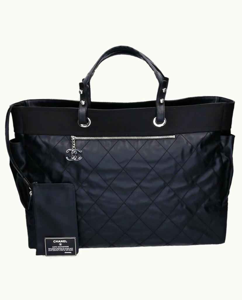 Chanel Chanel Women's Handbag In Black