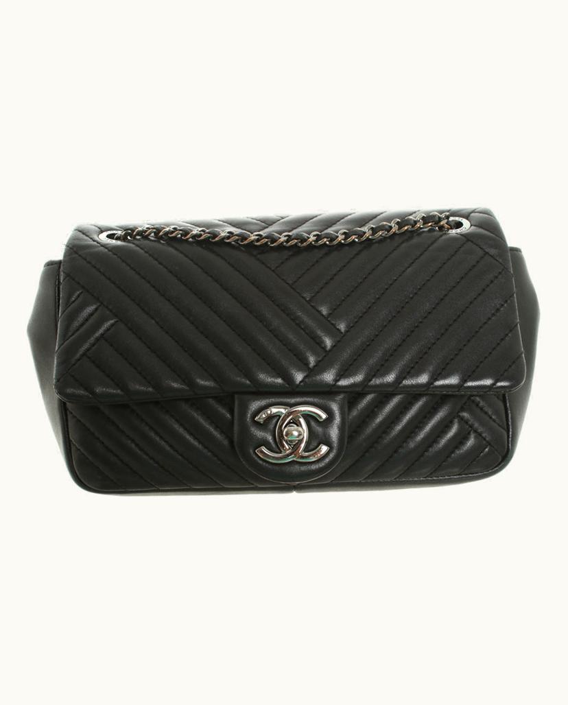 Chanel Chanel Classic Flap Bag Leather Quilted Black
