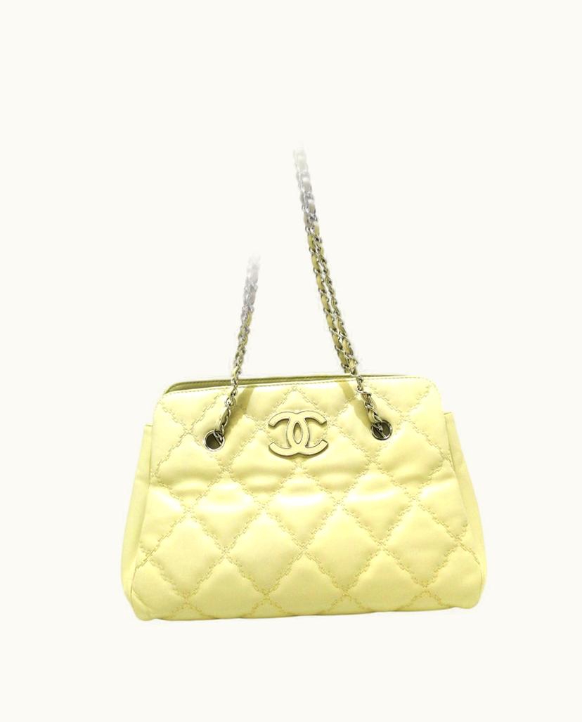 Chanel Chanel Ultra Stitch Women's Tote Bag Leather In White