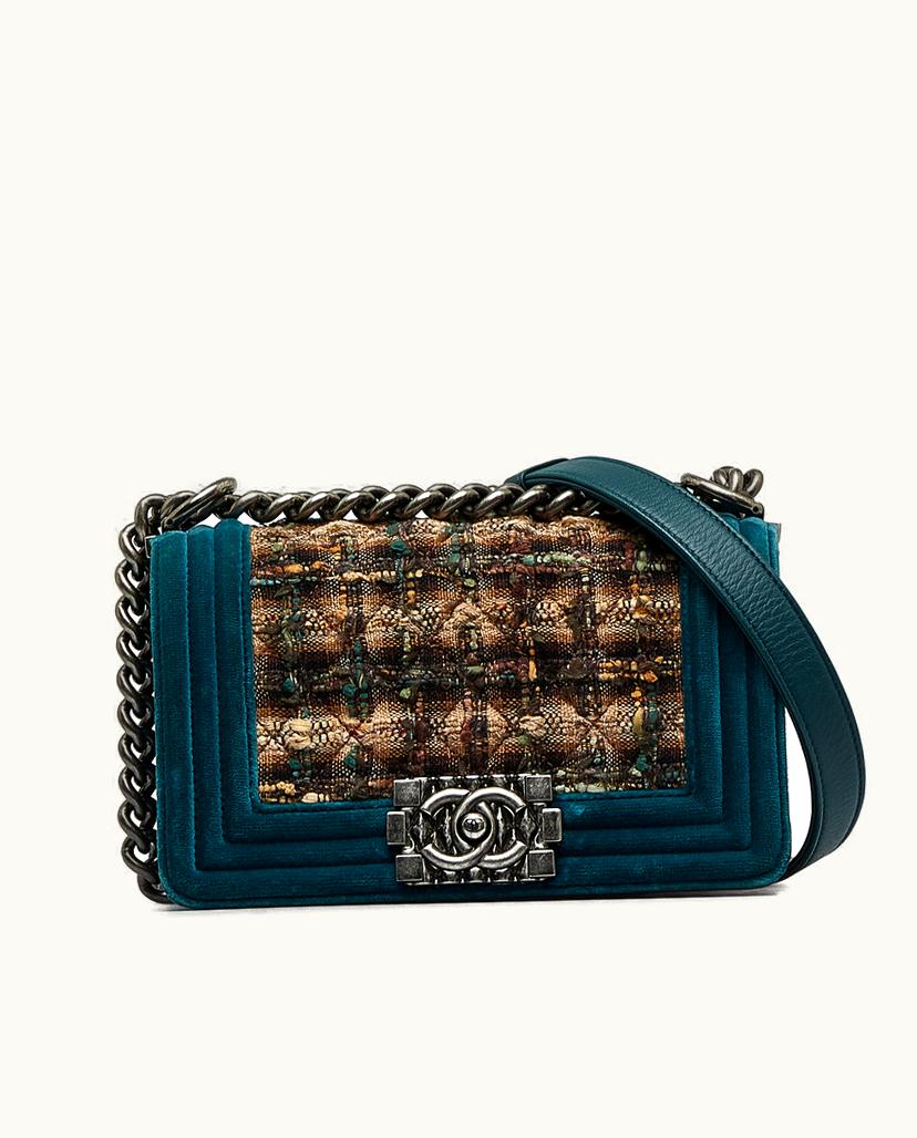 Chanel Chanel Women's Shoulder Bag Silk In Green