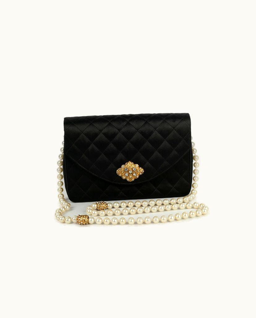 Chanel Chanel Fall-Winter 1987/1988 Evening Dress In Quilted Satin Black