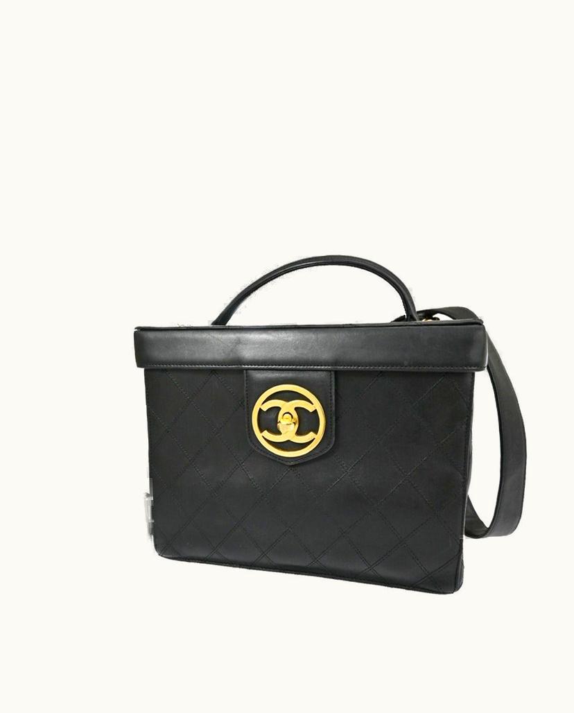 Chanel CHANEL Bicolore Shoulder Bag Leather in Black