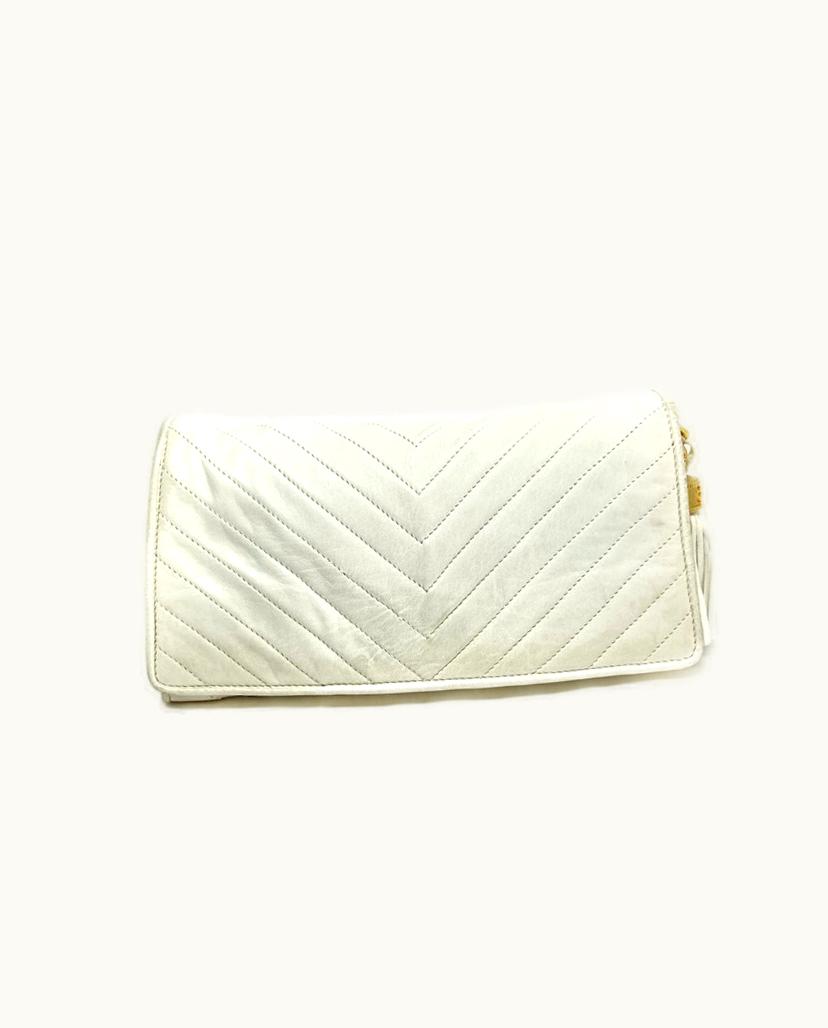 Chanel Chanel Women's Clutch Bag Leather In Gold