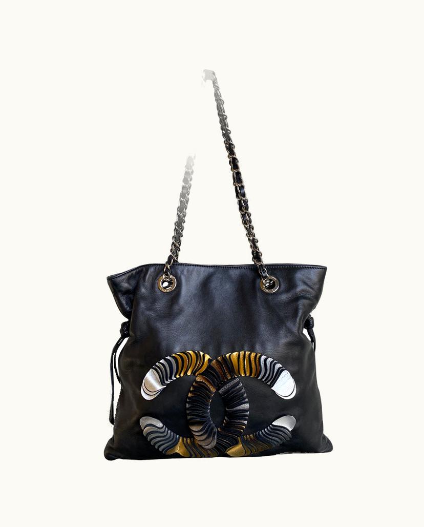 Chanel Chanel Black Ring Leather CC Logo Shopping Tote