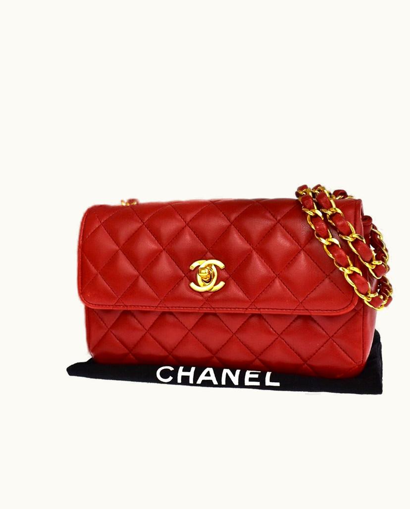 Chanel Chanel Matelassé Shoulder Bag in Red