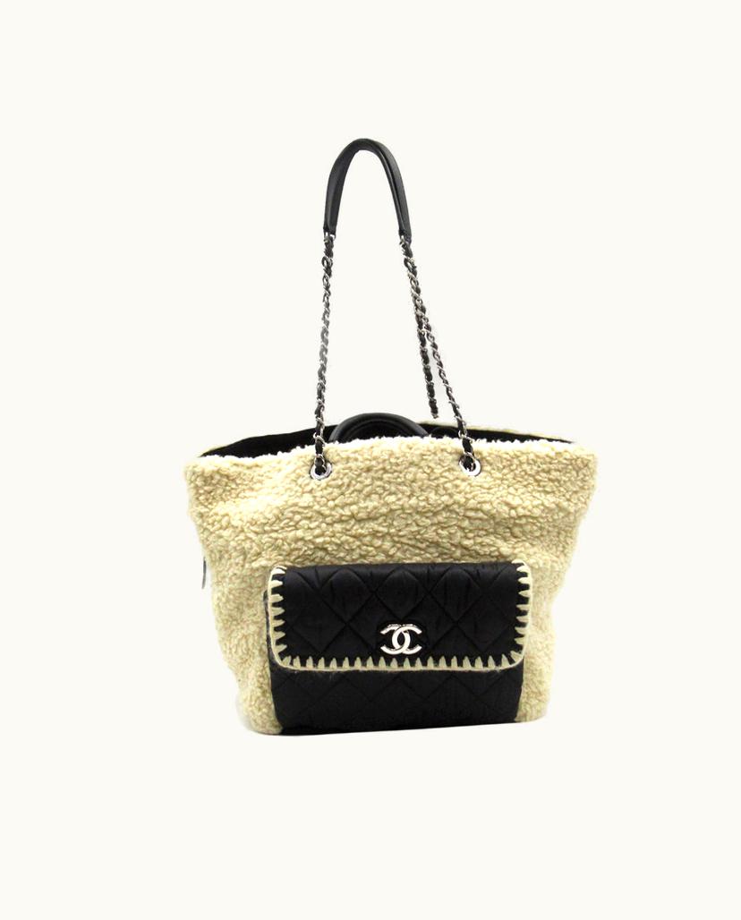 Chanel Chanel Women's Tote Bag Fur In White