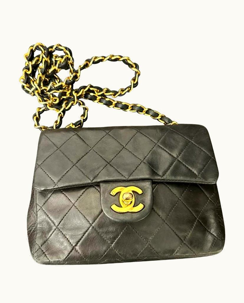 Chanel Chanel 2000s Women's Classic Leather Shoulder Bag in Black