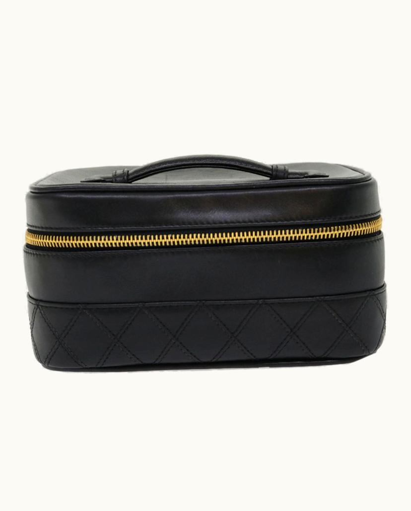 Chanel Chanel Vanity Pouch Lamb Skin Leather in Black