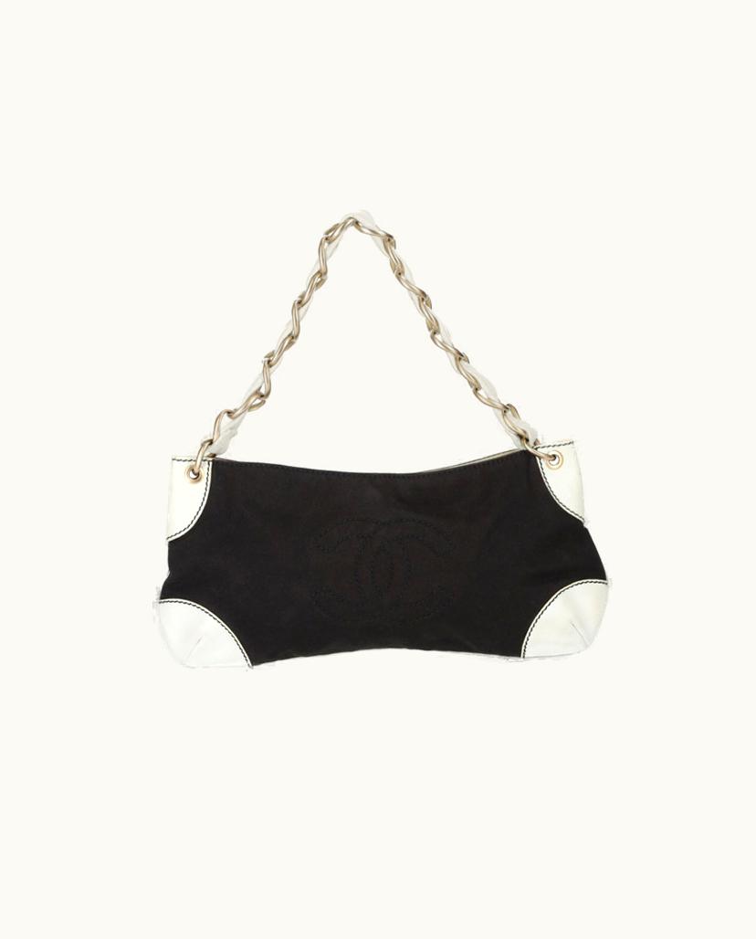 Chanel Chanel CC Vintage Shoulder Bag In Black