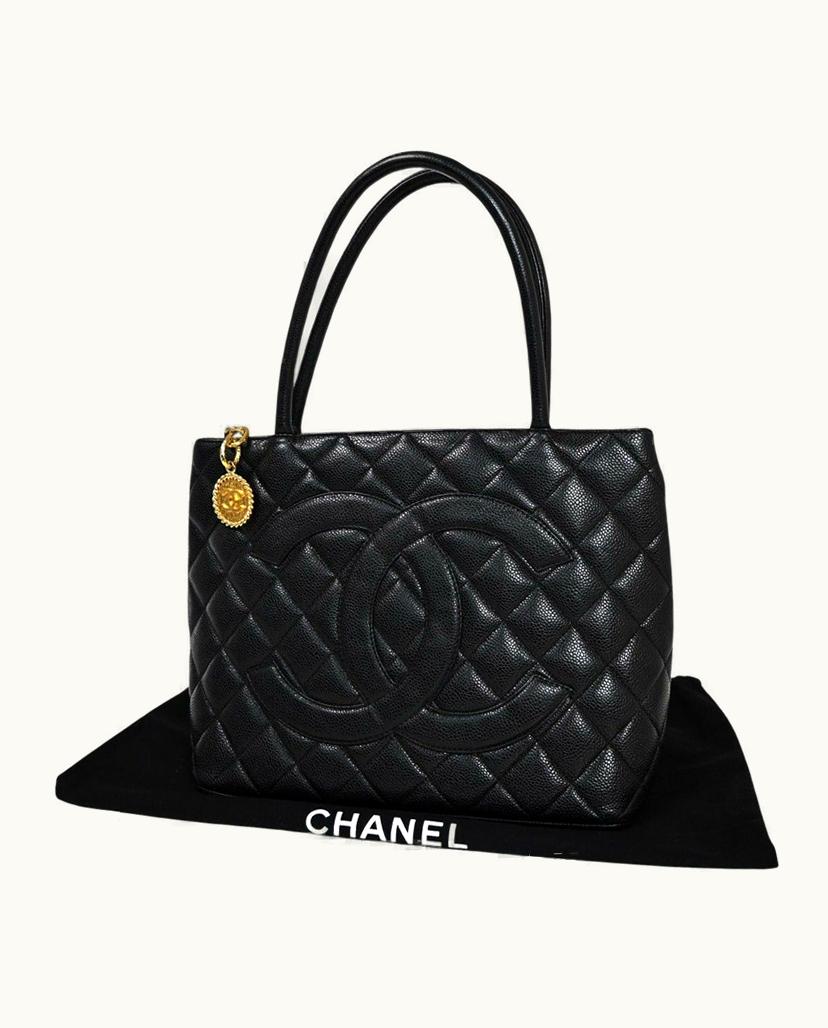 Chanel Chanel Medaillon Shoulder Bag Leather In Black