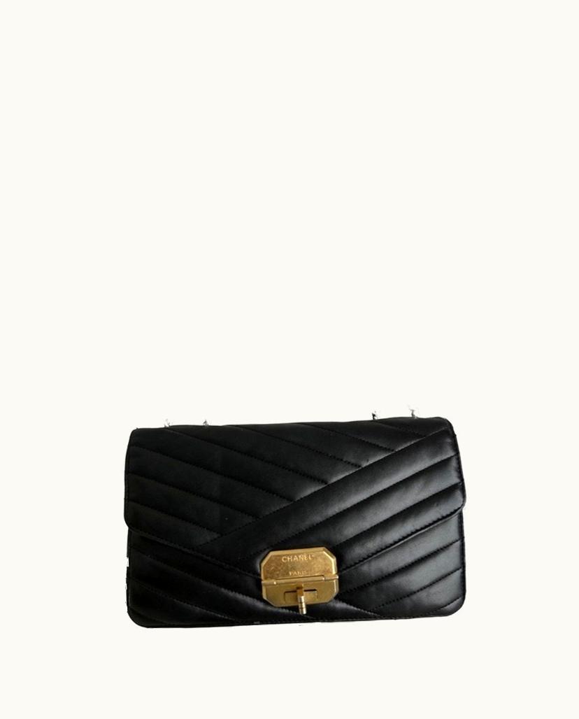 Chanel Chanel Vintage Classic Flap Bag Leather in Black
