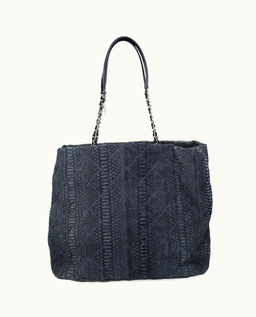 Chanel Chanel Women's Handbag Leather In Blue