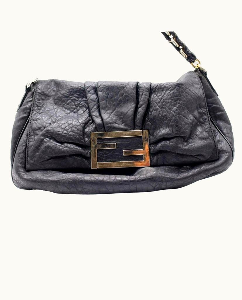 Fendi Fendi Baguette Baguette Bag Black Leather Gold Hardware