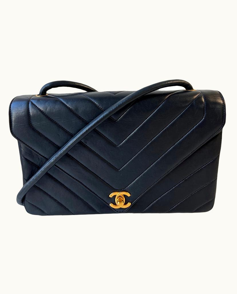 Chanel Chanel Vintage Flap Bag Classic Leather In Black with Gold Hardware