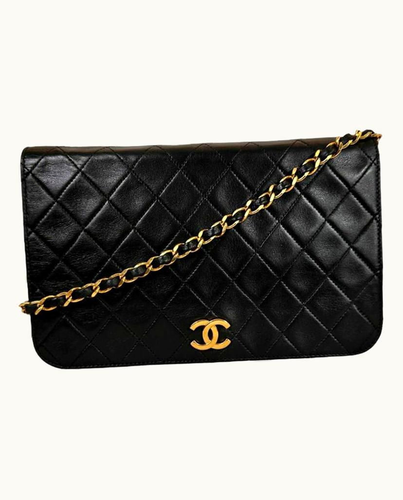 Chanel Chanel Classic Flap Bag Lambskin Leather Gold CC Black