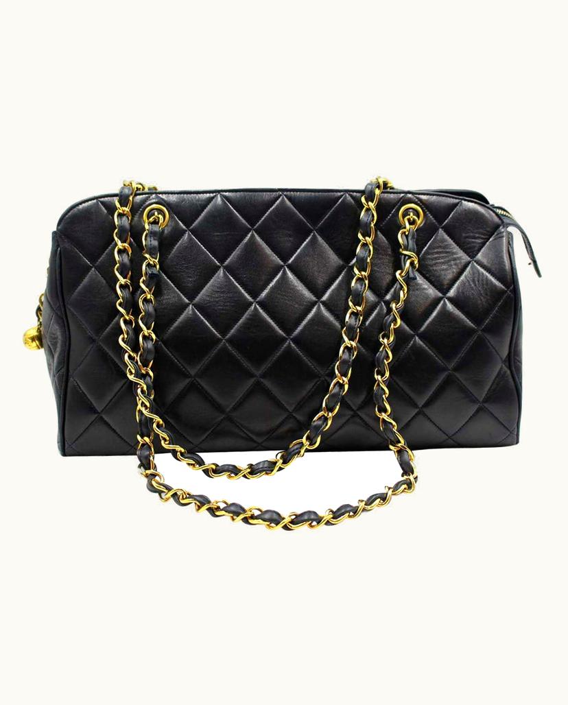 Chanel Shoulder Bag Lamb Leather Shopper in Black