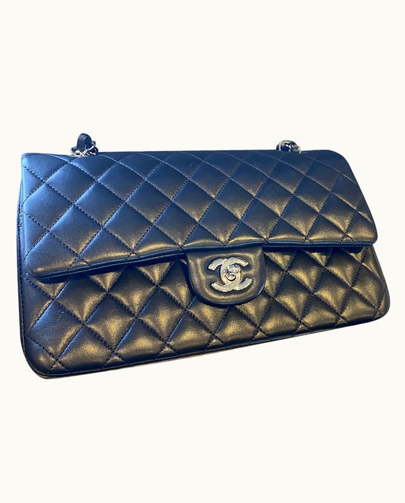 Chanel Chanel Timeless Classic Women's Leather Handbag in Black