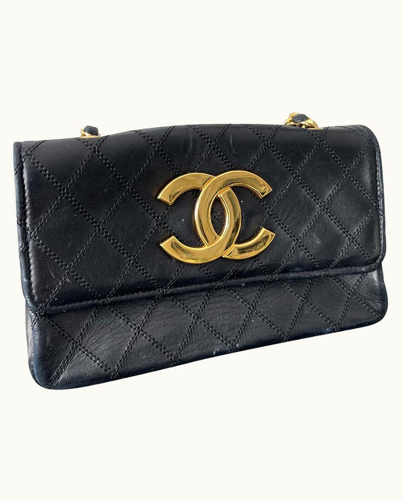 Chanel Chanel Vintage Flap Bag Lamb Leather Black & Gold