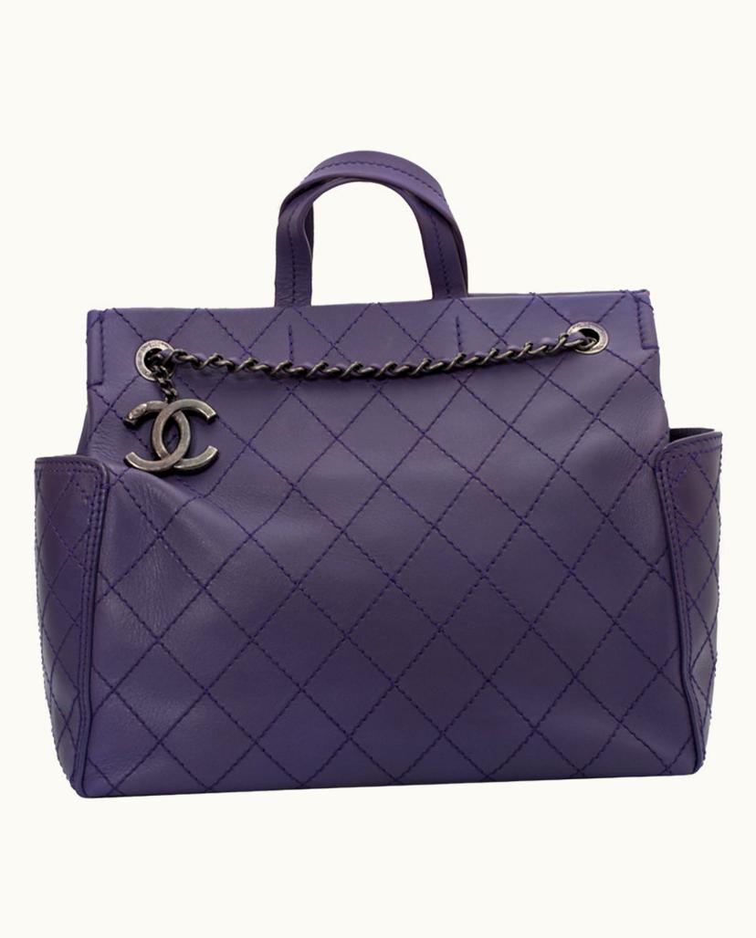Chanel Chanel Grand Shopping Leather Shoulder Bag in Violet
