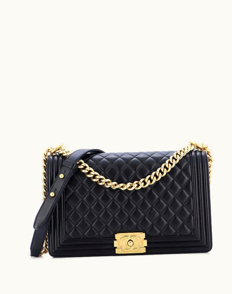 Chanel Chanel Boy Flap Bag Quilted Lambskin New Medium in Black