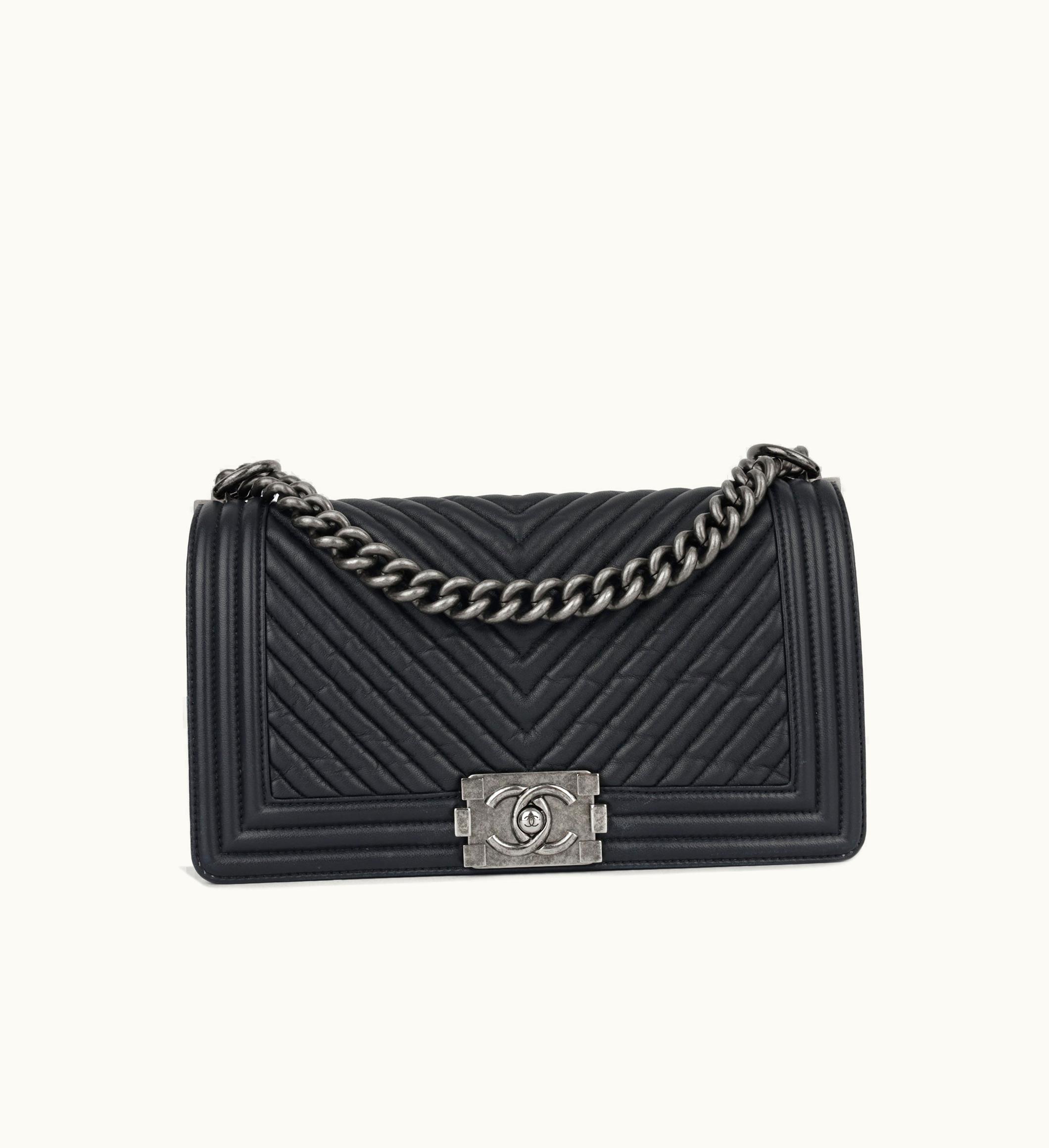 Chanel Chanel Boy Bag - Calfskin Leather Medium Crossbody Black