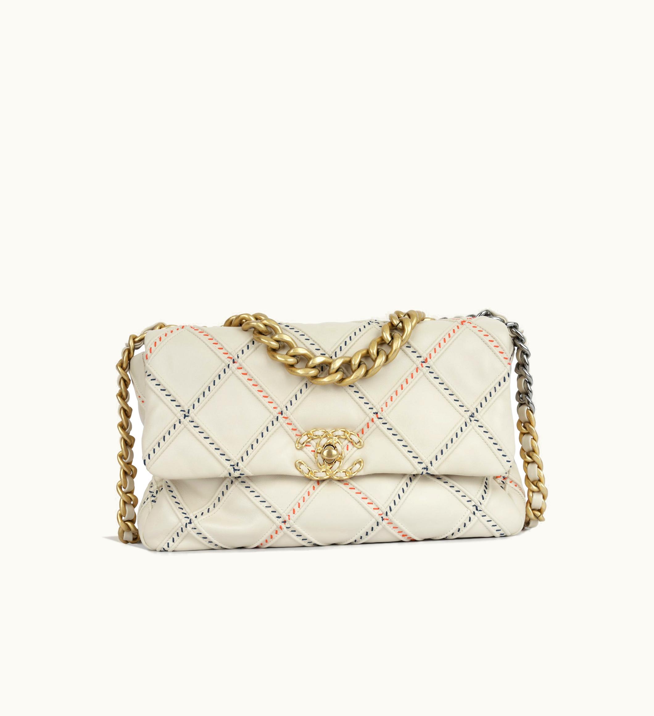 Chanel Chanel 19 - Large