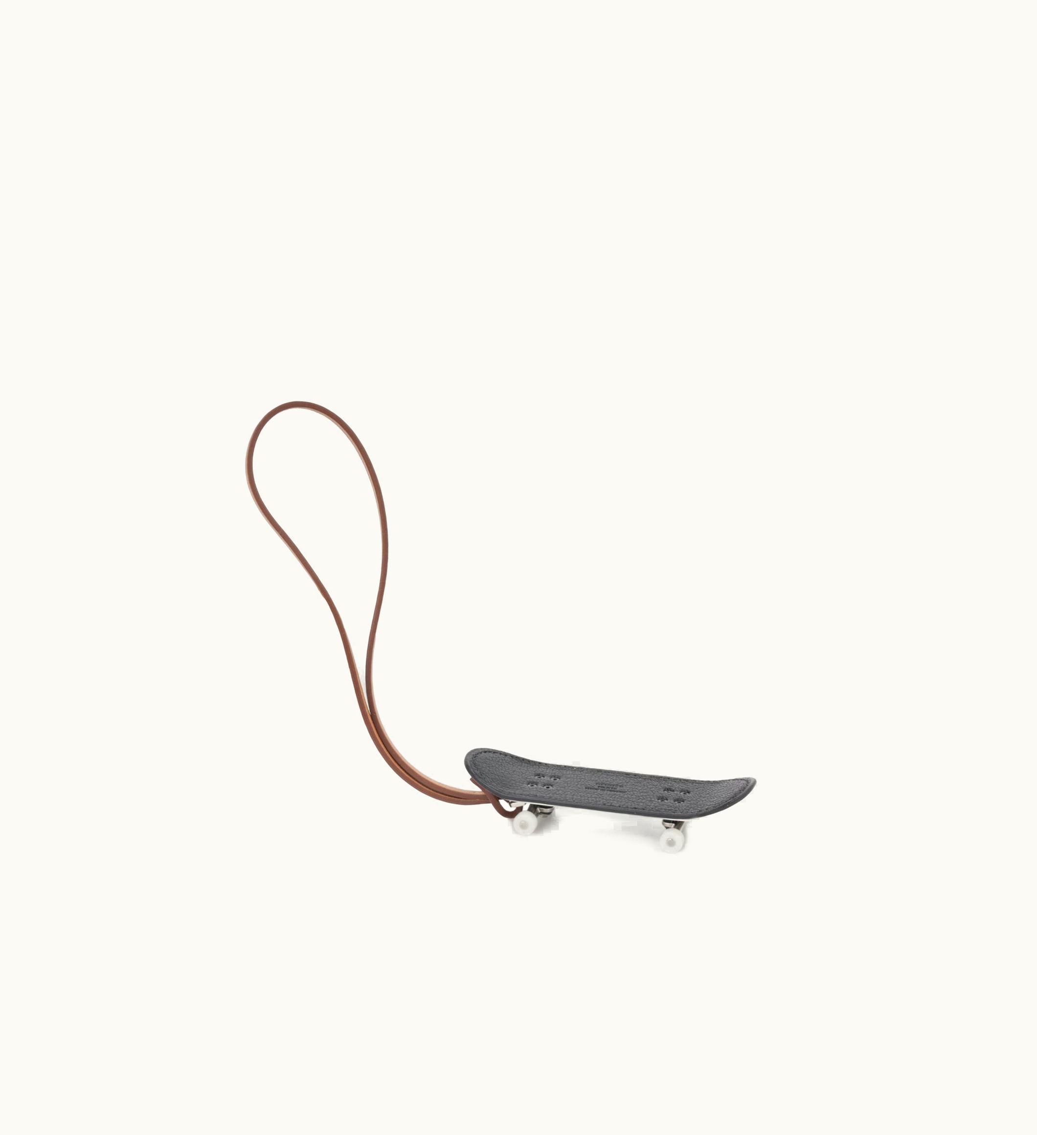 Hermès Hermès Fingerskate Charm