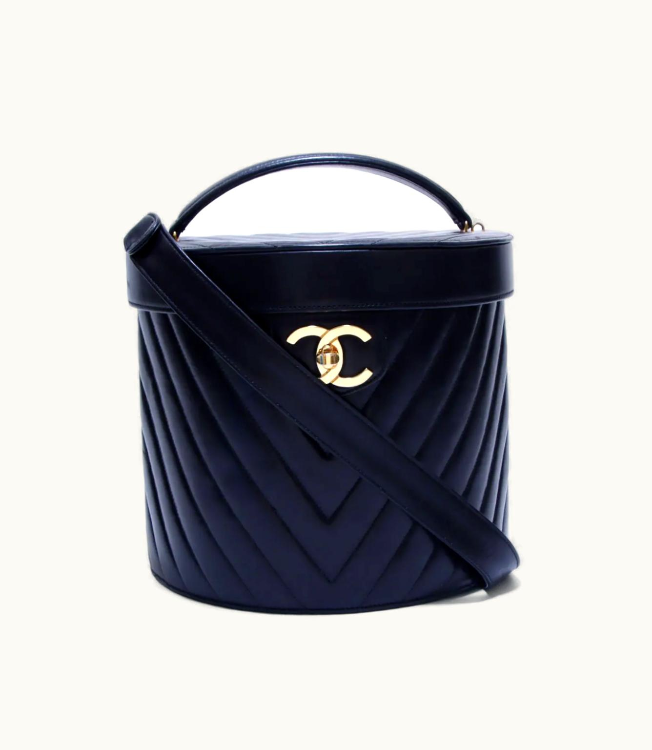 Chanel Chanel 1991/1994 V-Stitch Two-Way Vanity Bag