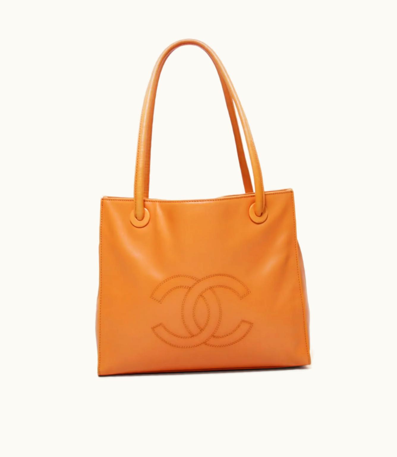 Chanel Chanel 2000 CC Stitch Tote Bag