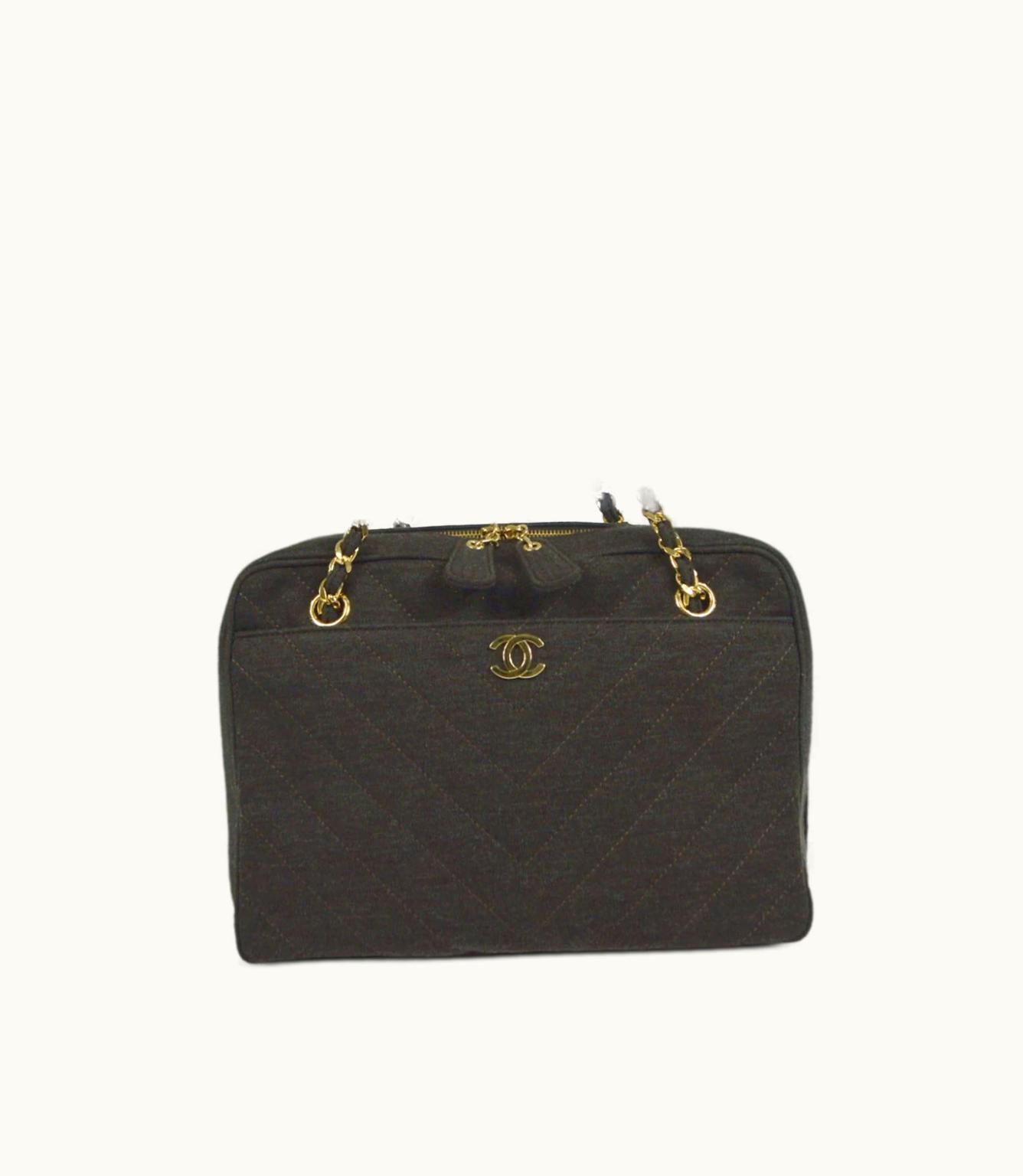 Chanel Chanel 2000 V-Stitch Shoulder Bag
