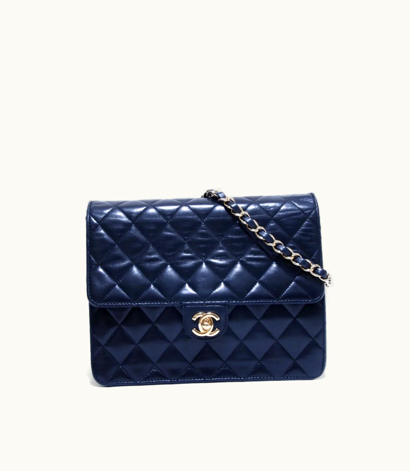 Chanel Chanel 2008-2009 Diamond-Quilted Chain Shoulder Bag