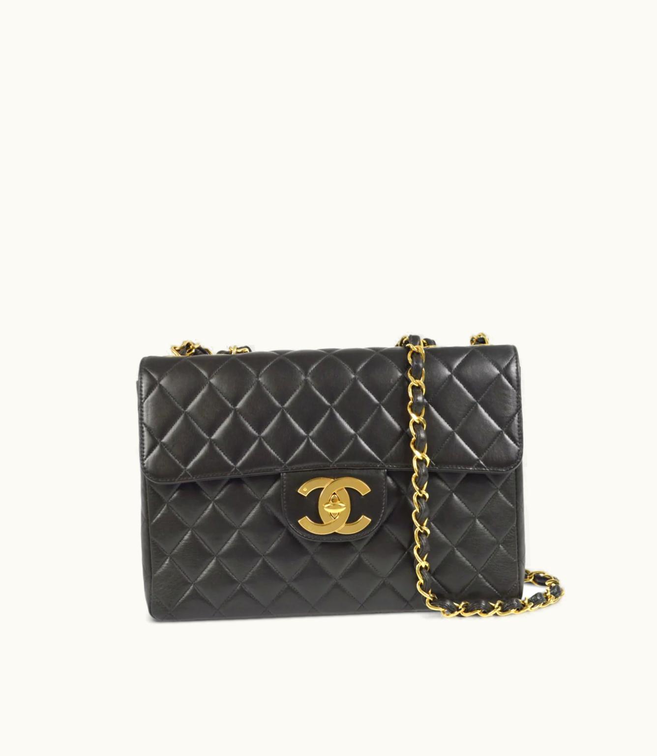 Chanel Chanel Diamond Quilted Classic Flap Shoulder Bag